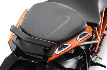 KTM 1290 Super Duke GT 2016 - Bild 38 KTM 1290 Super Duke GT 2016 - Bild 38